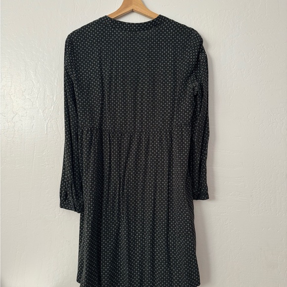 Old Navy Mini Dress - Picture 3 of 3